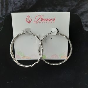 Premier Designs Frisco earrings